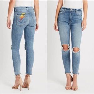 The stunner ankle fray MOTHER jeans